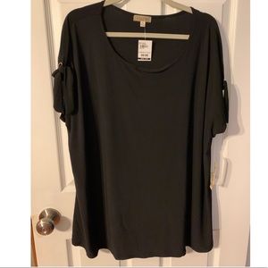 Black stretch blouse size 3xl with sleeve detail.